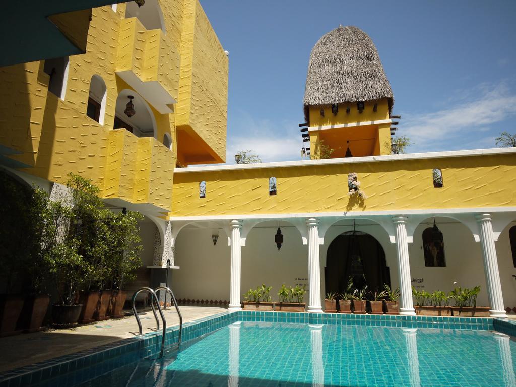 Riad Hua Hin Exterior photo
